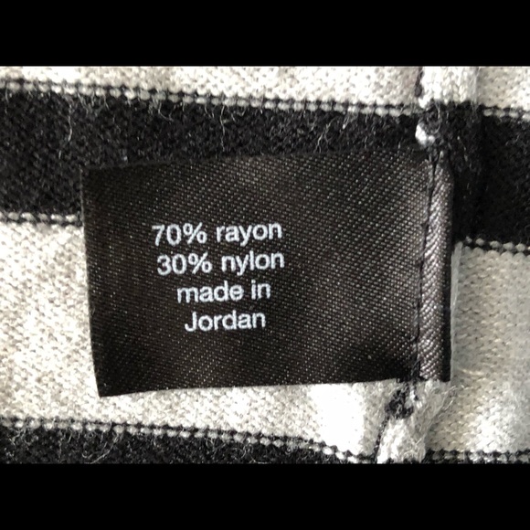 Lane Bryant Gray Black Striped Long Bell Sleeve Boat Neck Sweater 18/20 - Picture 10 of 13